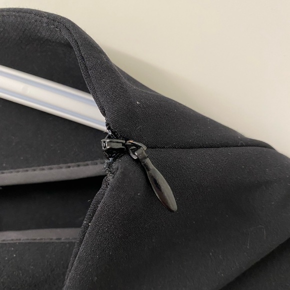 Zara embroidered pearl pants - Picture 2 of 4